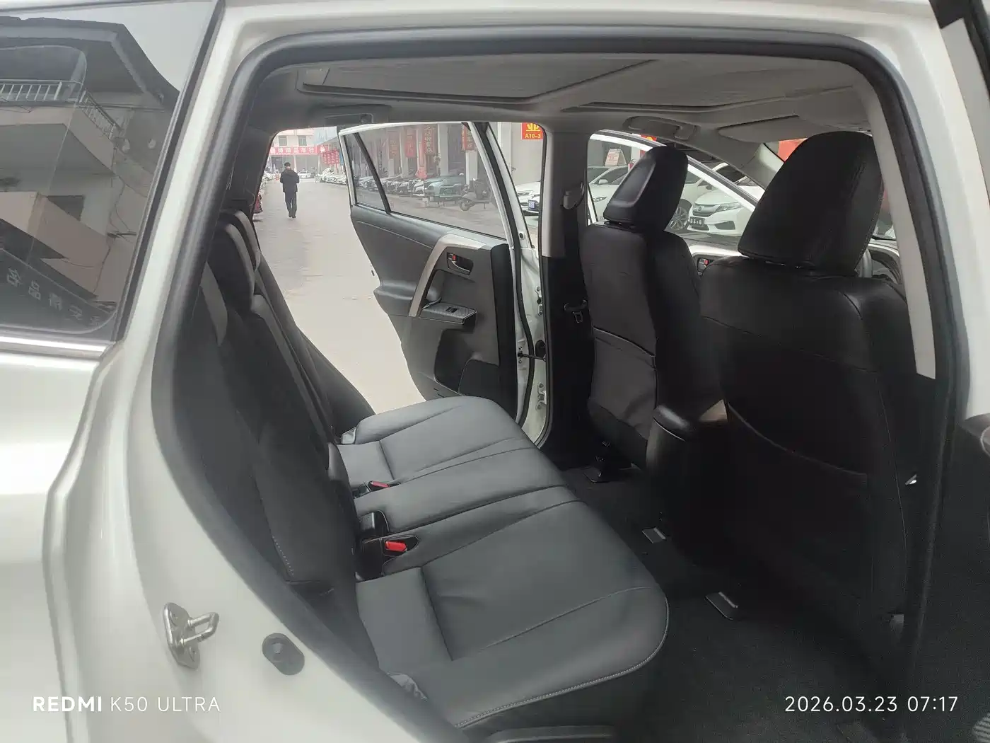 Toyota RAV4 Rongfang 2015 2.5L Automatic 4WD Elite Edition фото 11