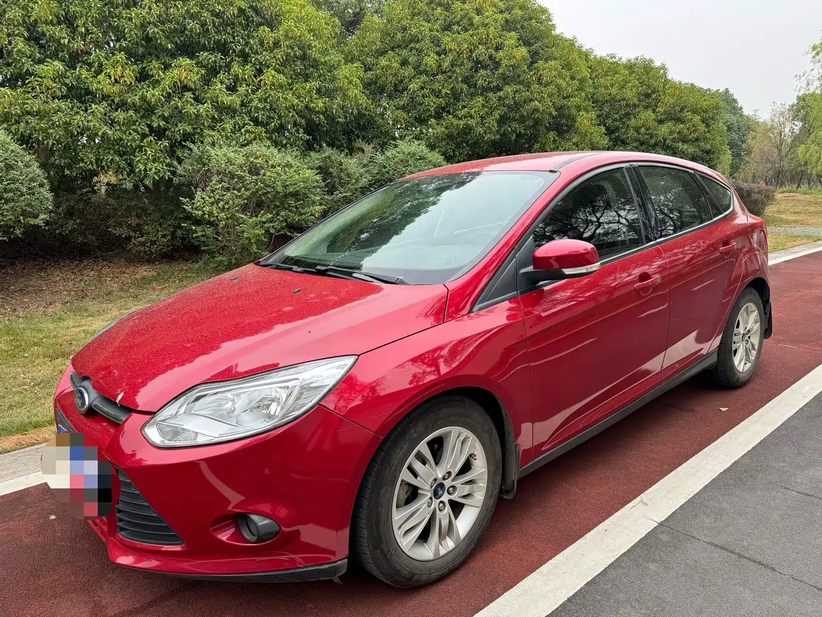 Фото 1 - Ford Focus