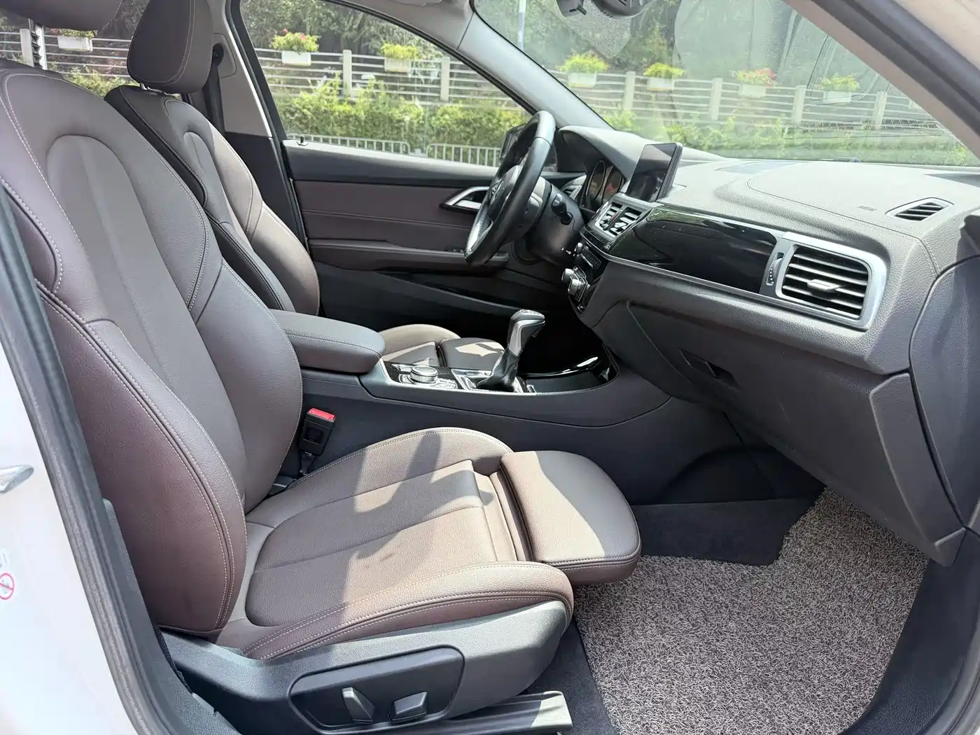 BMW 1 Series 2019 118i M Sport Package фото 6