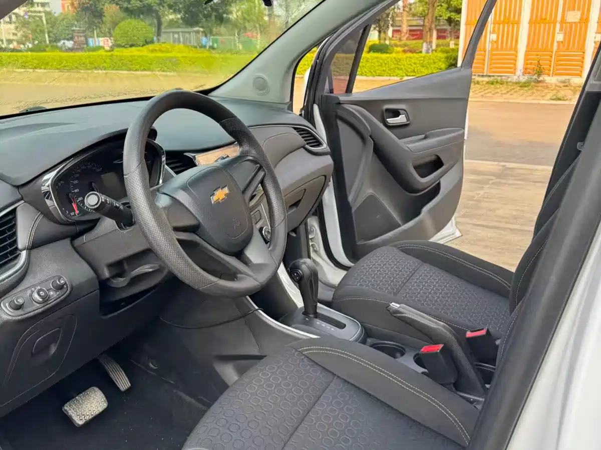 Chevrolet Trax 2017 1.4T Automatic 2WD Comfort фото 4