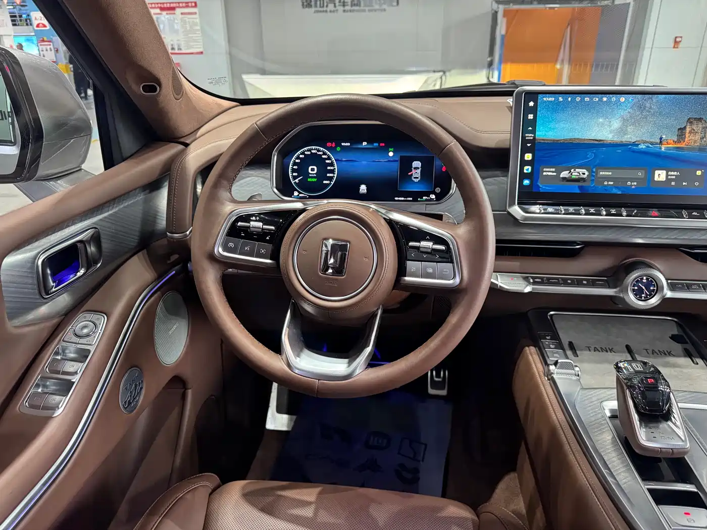 TANK TANK 700 NEW ENERGY