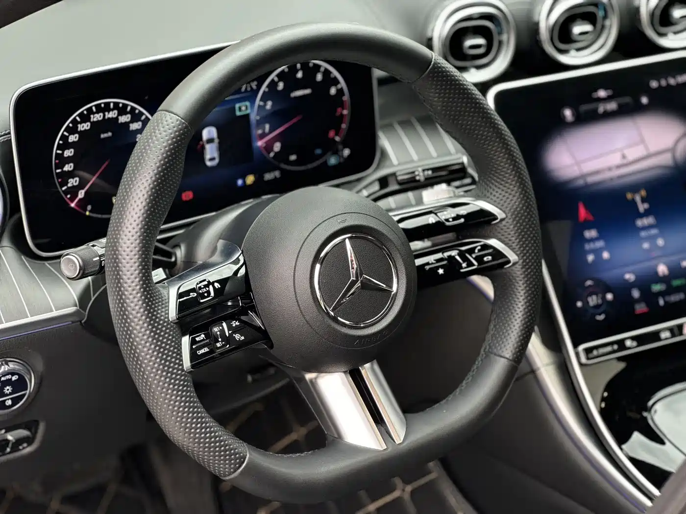 Mercedes-Benz C-Class 2023 Facelift C 260 L Sport Edition фото 12
