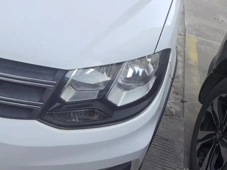 Dongfeng Fengguang Fengguang 370 2017 2016 1.5L Manual Standard SFG15-05 7-Seat