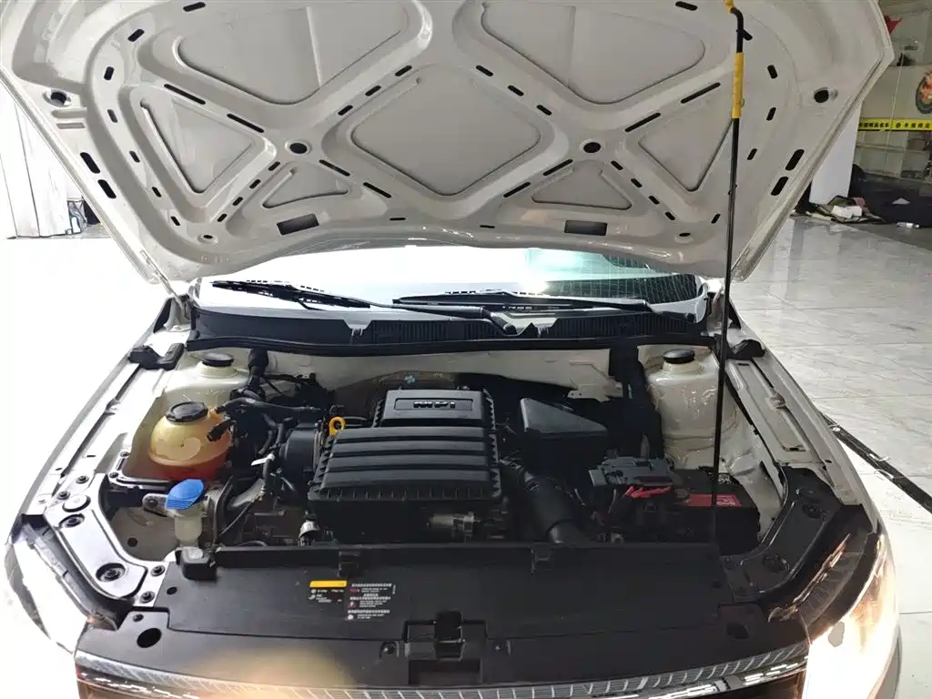 Volkswagen Lavida 2019 Lavida Start 1.5L Auto Trend (China VI) фото 11