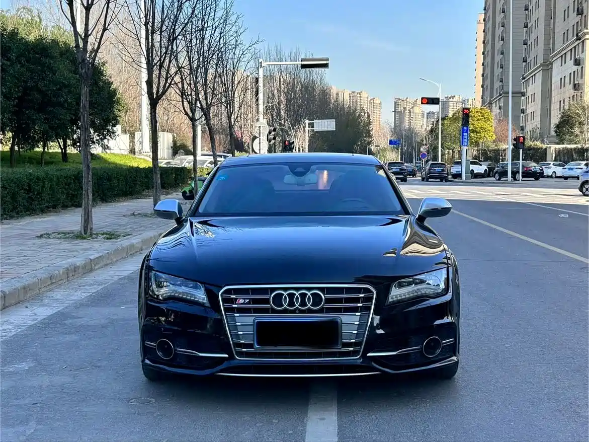Audi S7 2013 4.0 TFSI quattro фото 2