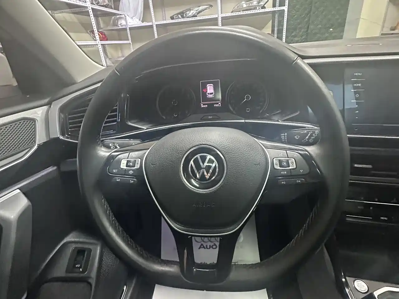 Volkswagen Tayron 2022 280TSI 2WD Luxury Smart Connect Edition фото 15