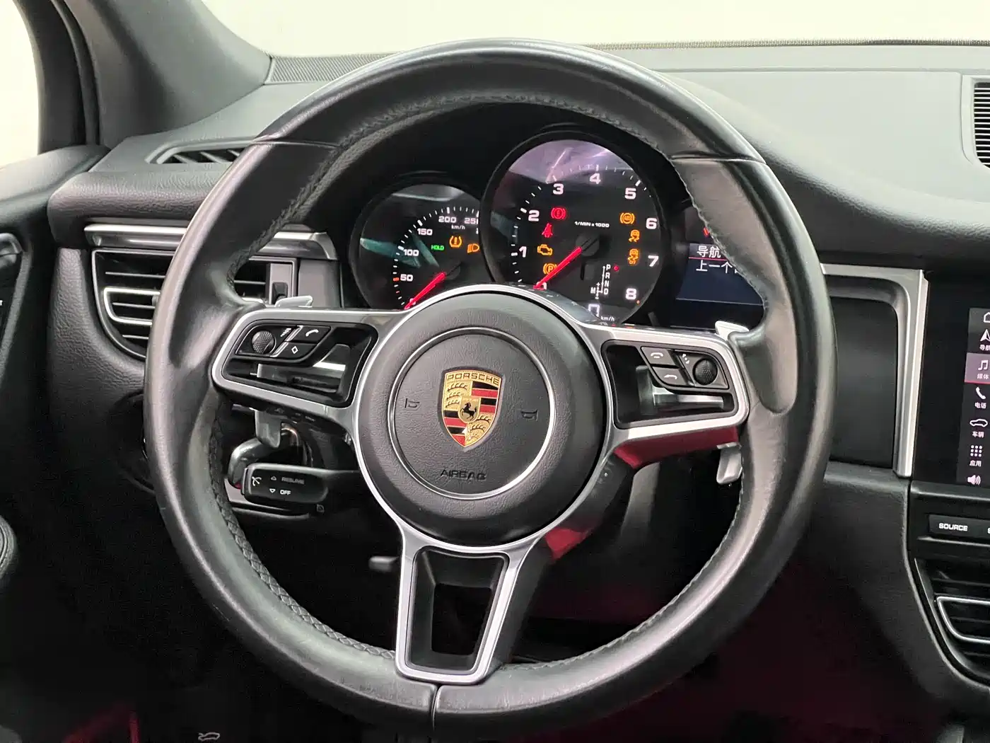 Porsche Macan 2020 Macan 2.0T фото 29