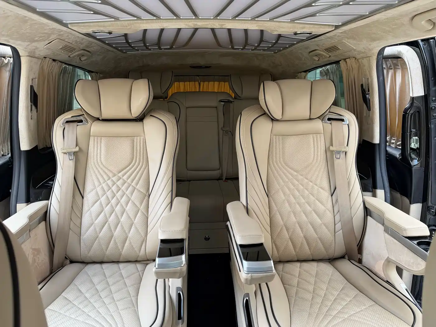Mercedes-Benz Vito 2021 2.0T Business Edition 7-seater фото 7