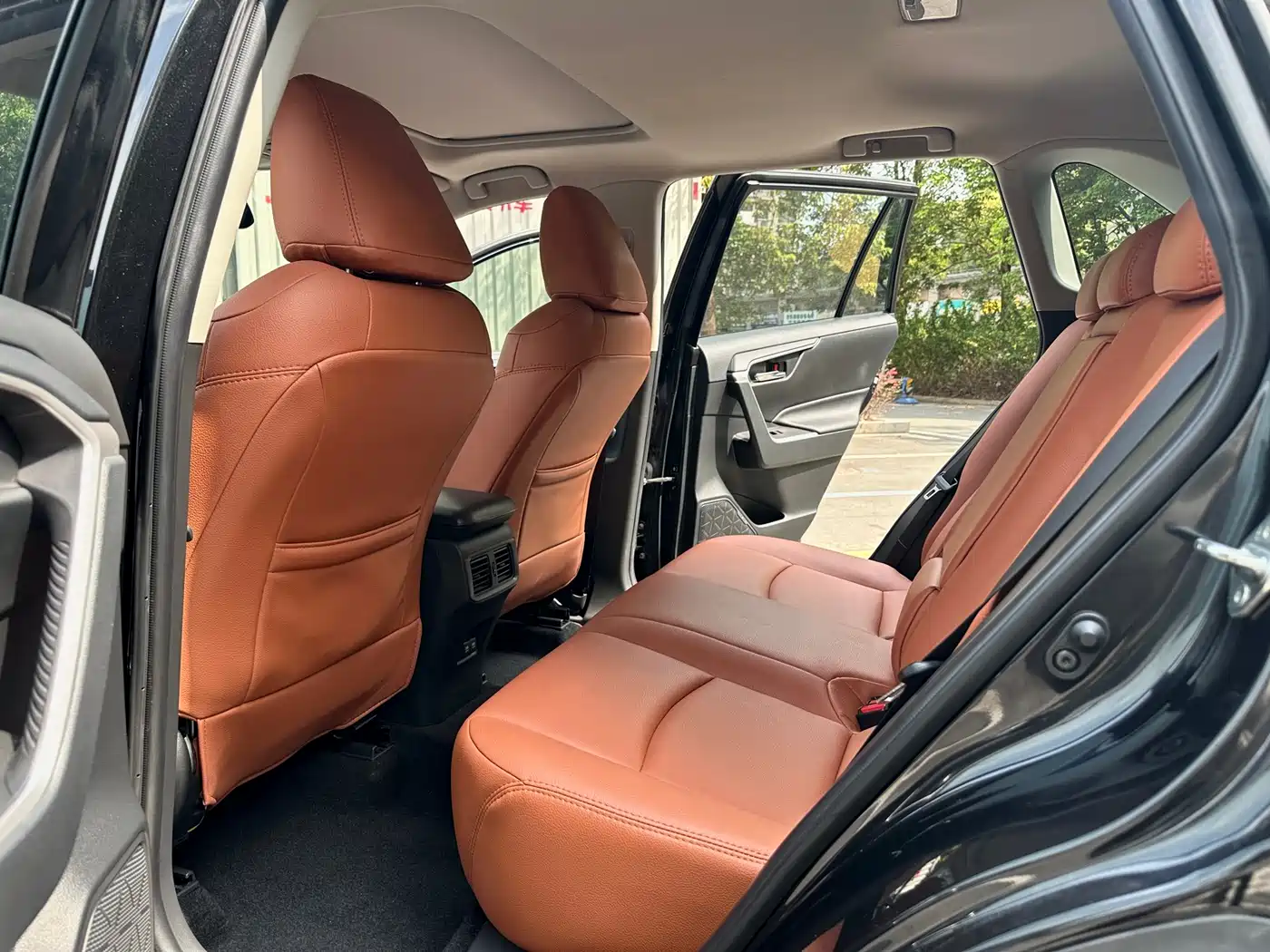 Toyota RAV4 Rongfang 2020 2.0L CVT 2WD Trend Edition фото 24