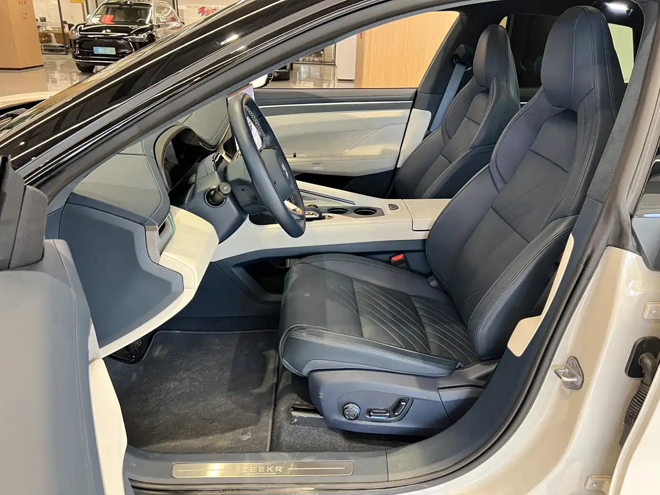 ZEEKR EXTREME KRYPTON 001
