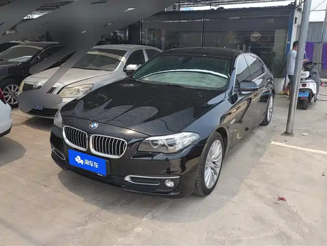 BMW 5 SERIES