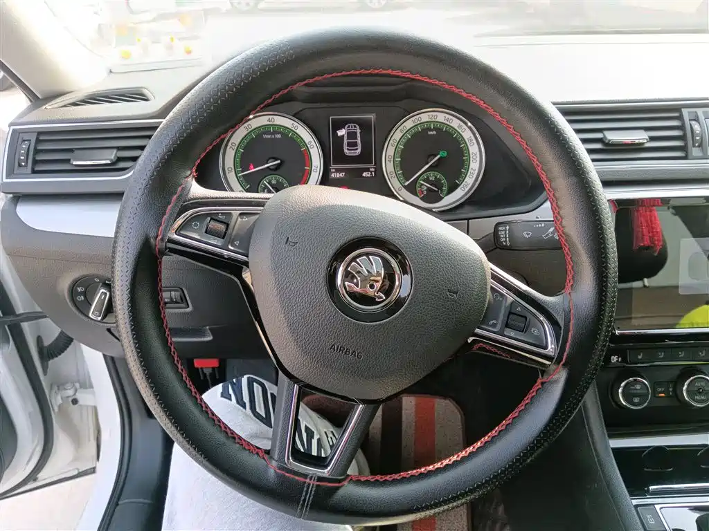Škoda Superb 2018 TSI330 DSG Comfort Version China VI фото 3