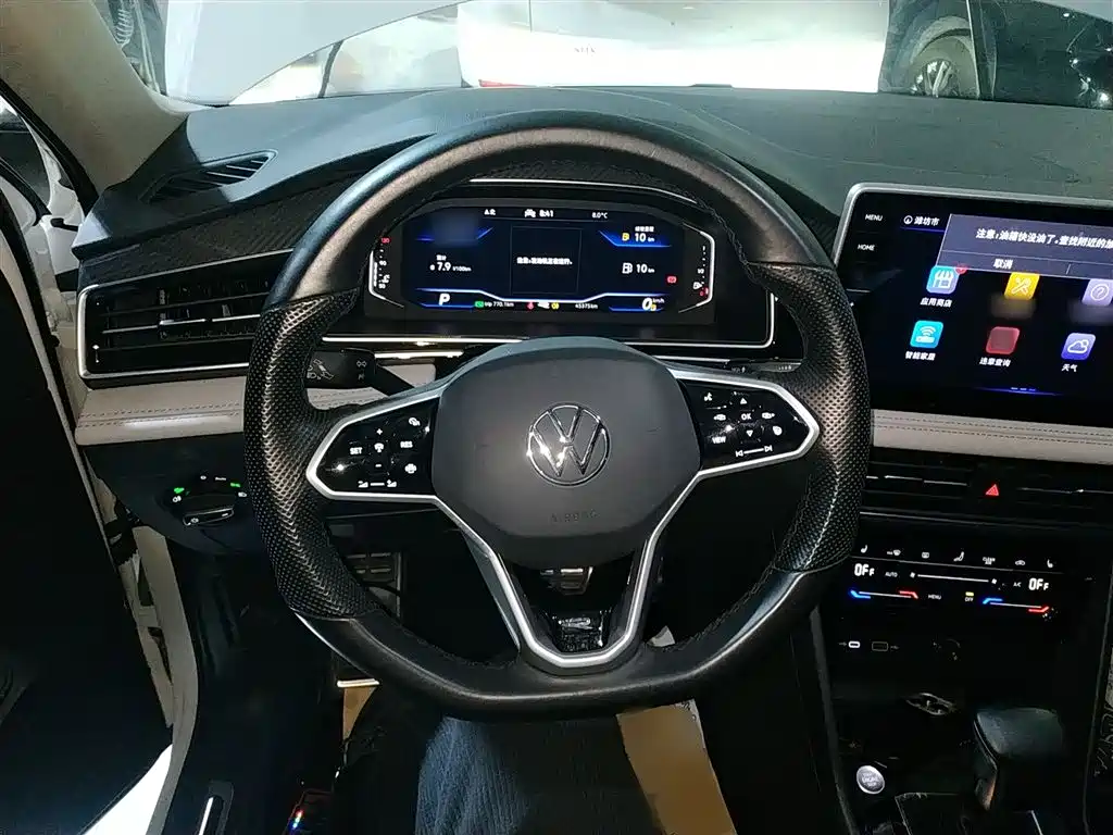 Volkswagen Tiguan L 2022 330TSI Auto 2WD R-Line Premium Edition фото 11