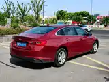 Photo 8 - Chevrolet Malibu XL