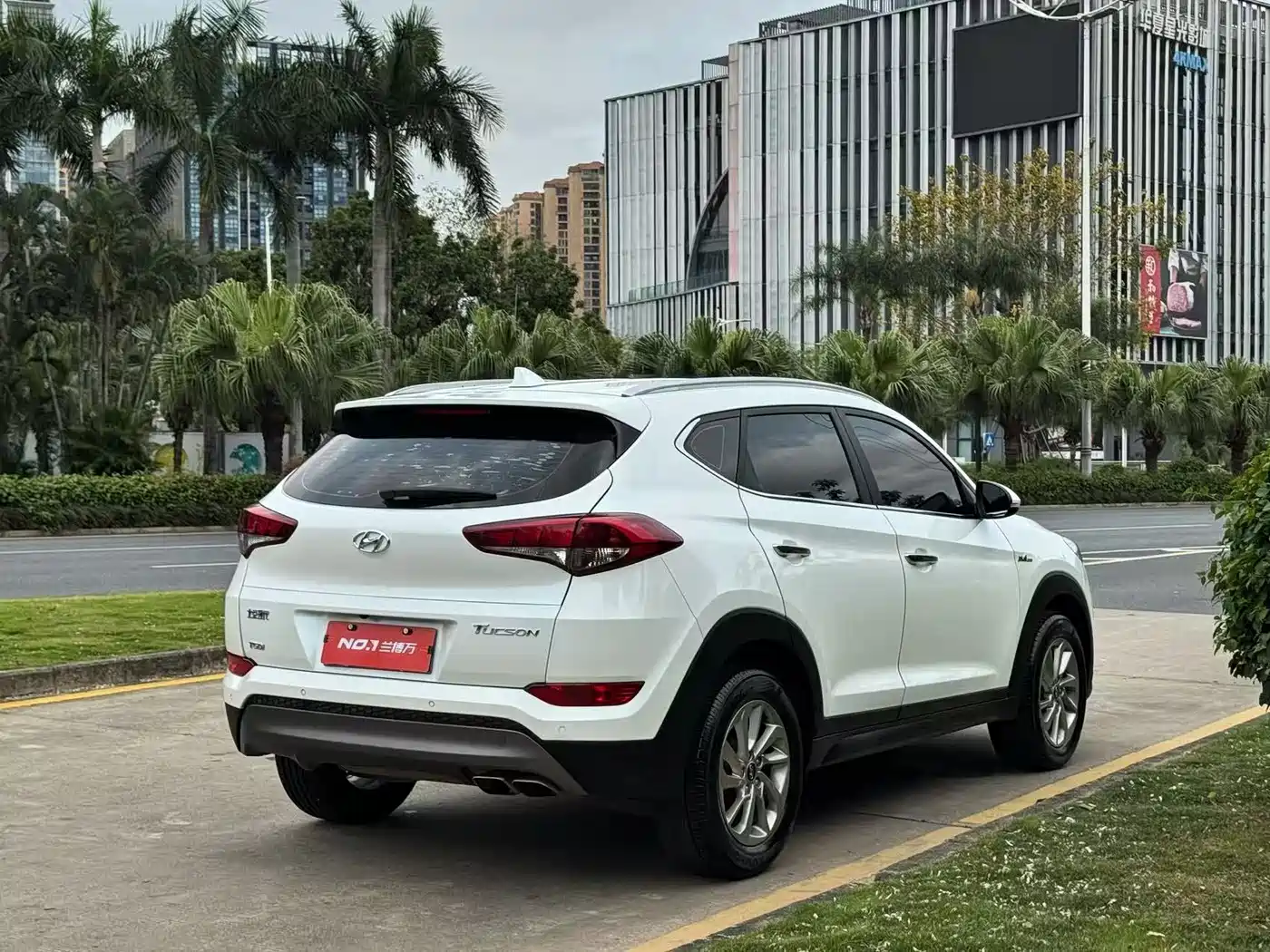 Hyundai Tucson 2015 1.6T Dual Clutch 2WD Smart фото 14