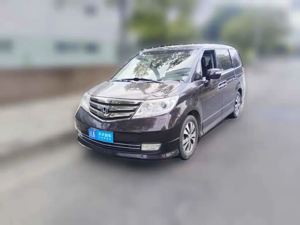 Photo 1 - Honda Elysion