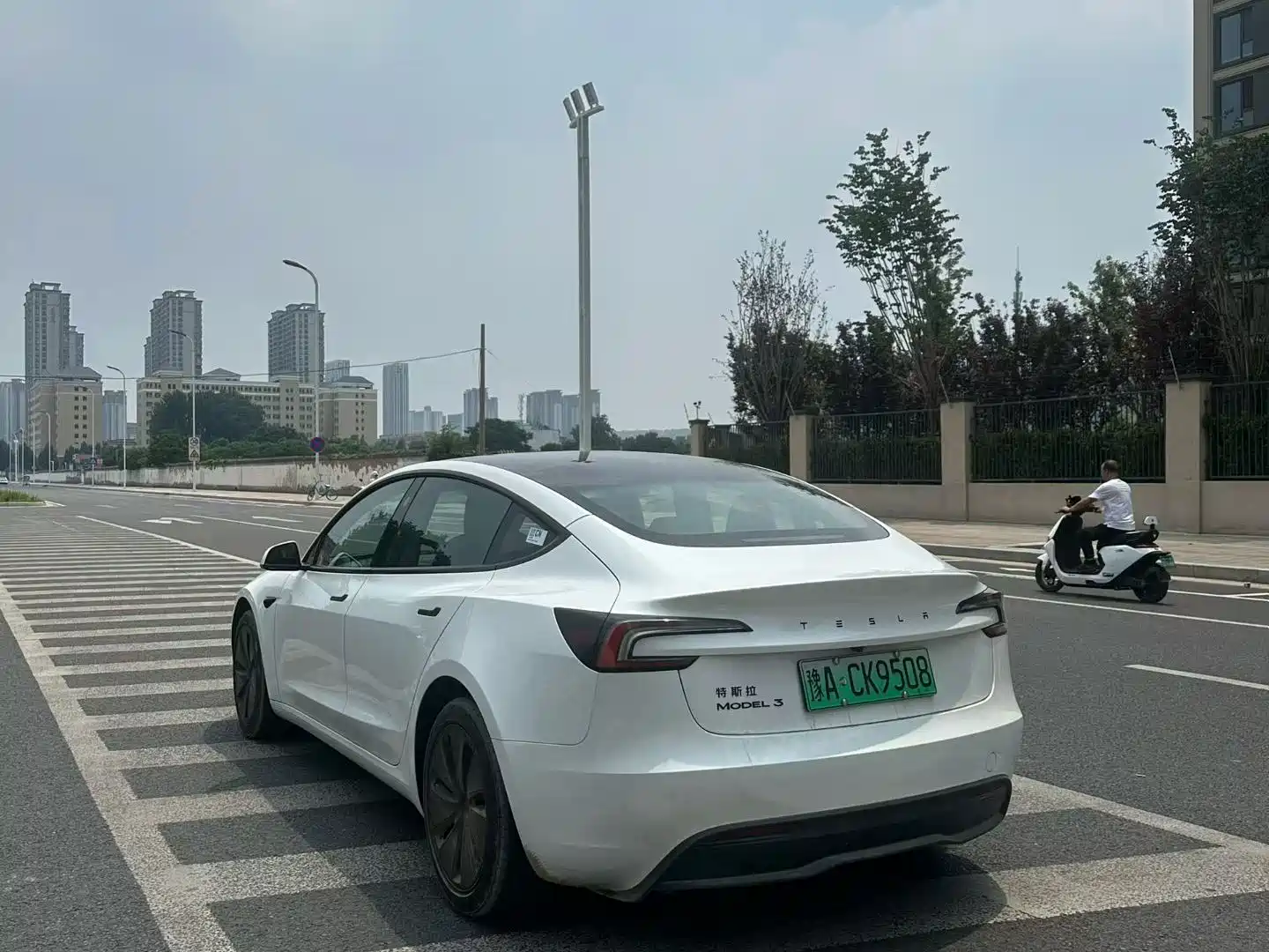 Фото 5 - Tesla Model 3