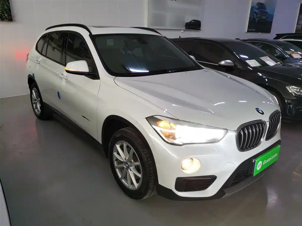 BMW X1 2016 sDrive18Li Fashion Model фото 22