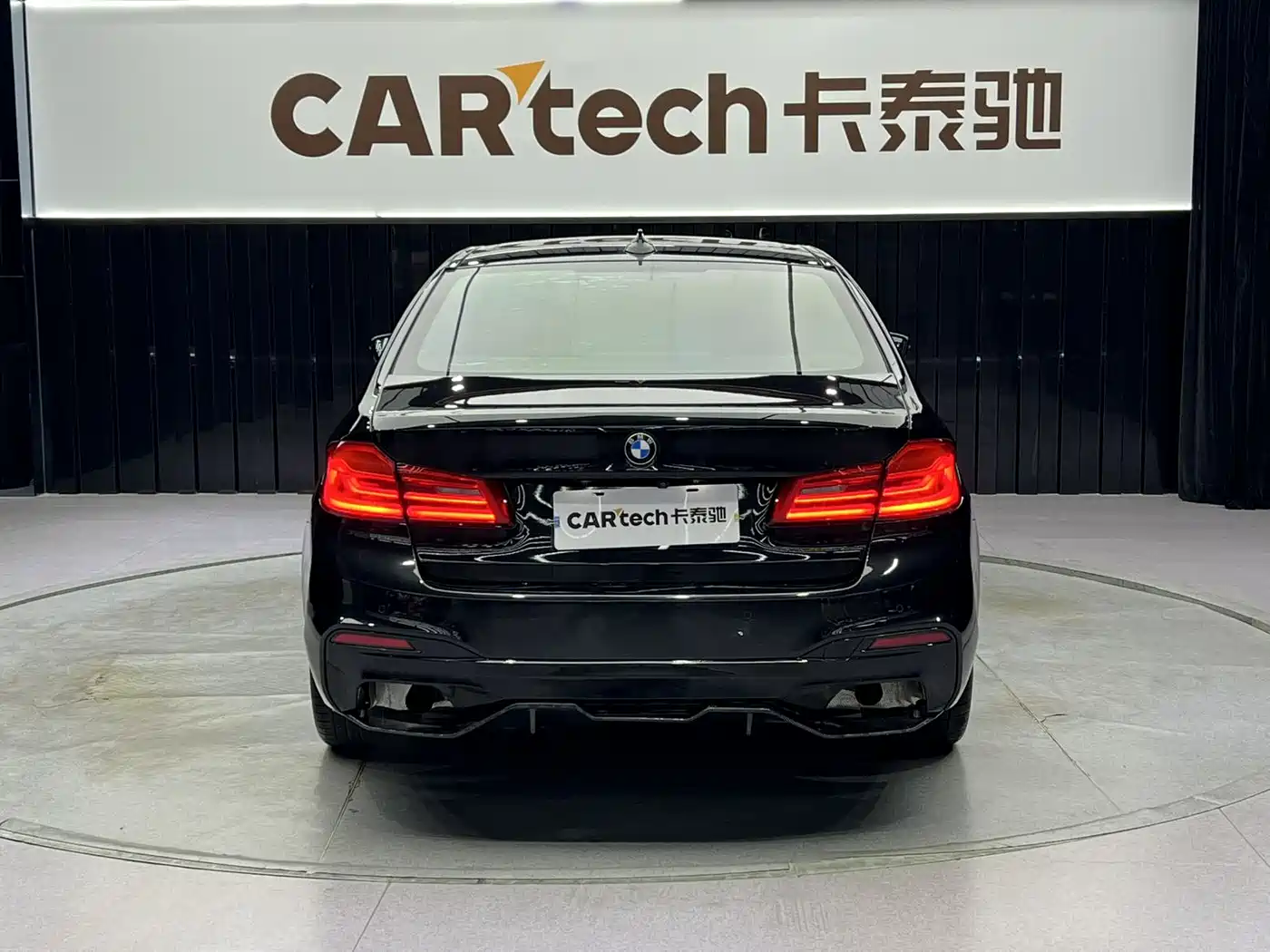 BMW 5 Series 2020 530Li Exclusive M Sport Package фото 5