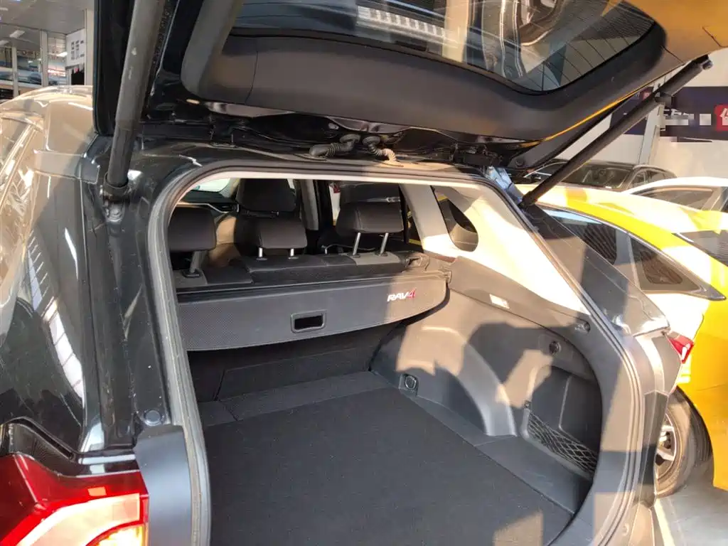 Toyota RAV4 Rongfang 2022 2.0L CVT 4WD Trend Plus Edition фото 9