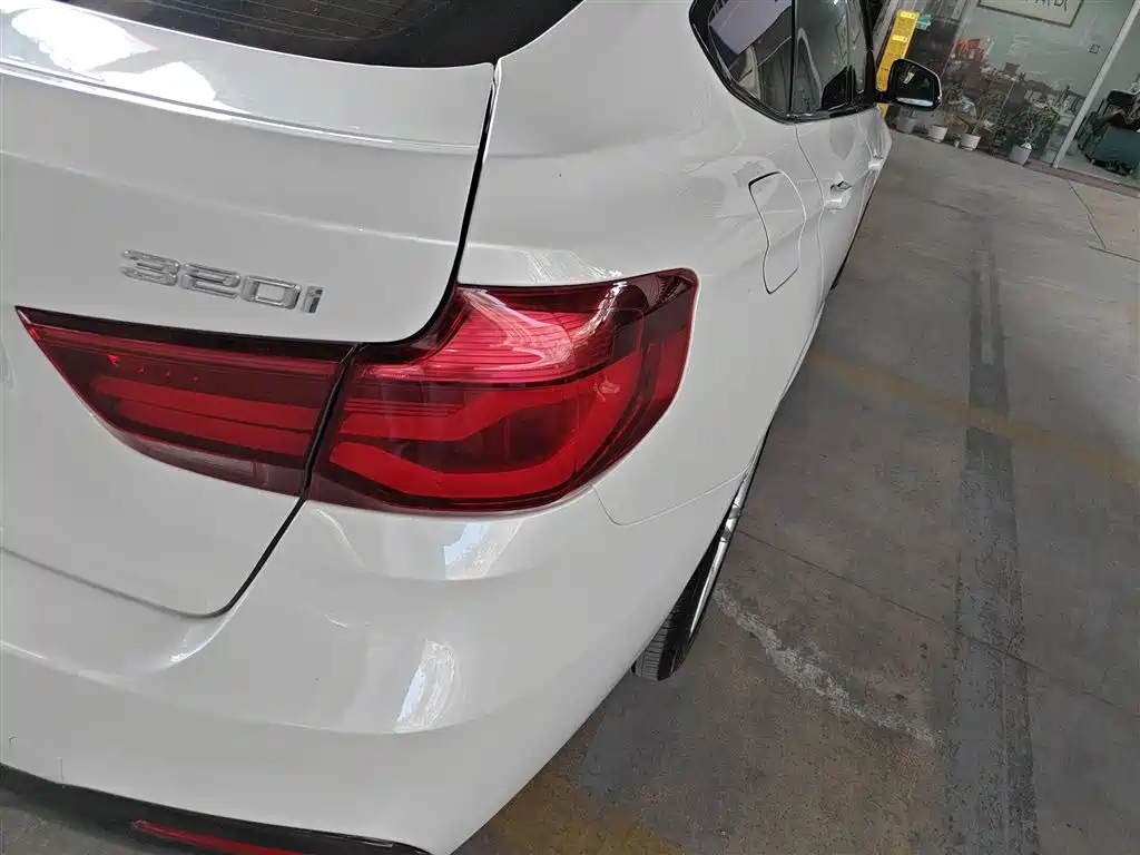BMW 3 Series GT 2019 320i M Sport Package фото 24