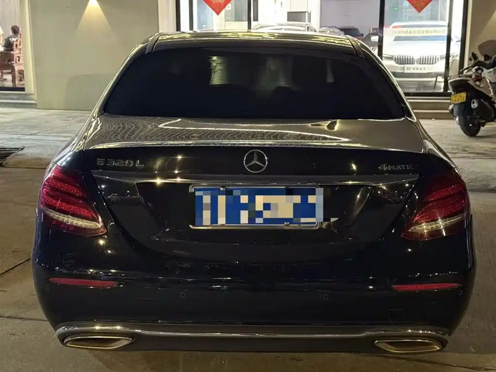 Mercedes-Benz E-Class 2017 Model E 320 L 4MATIC фото 4