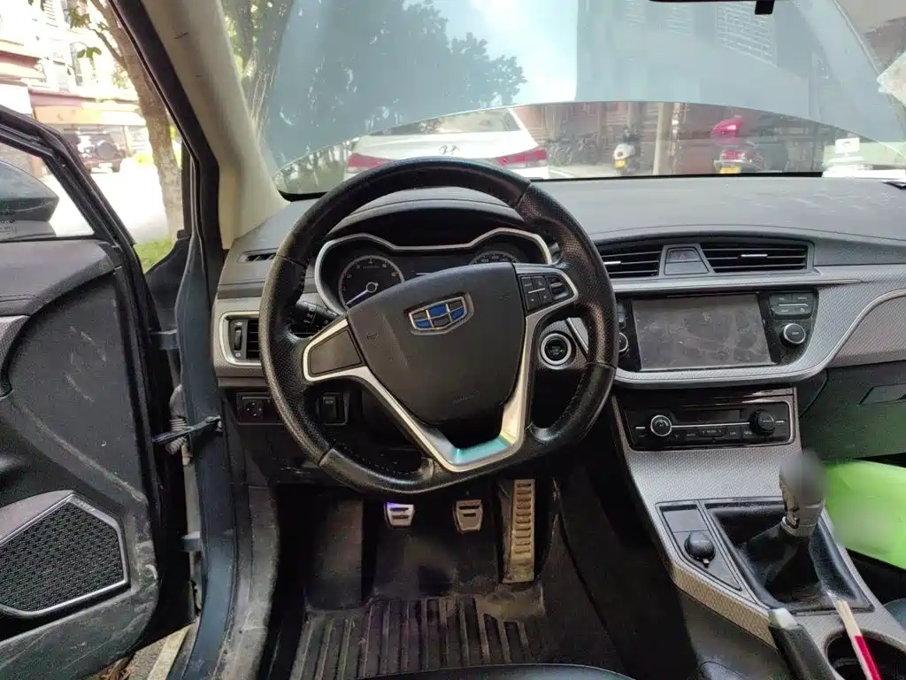 صورة 6 - Geely Emgrand GS