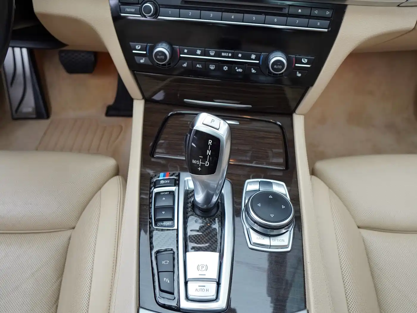 BMW 7 Series 2009 750Li Luxury фото 10