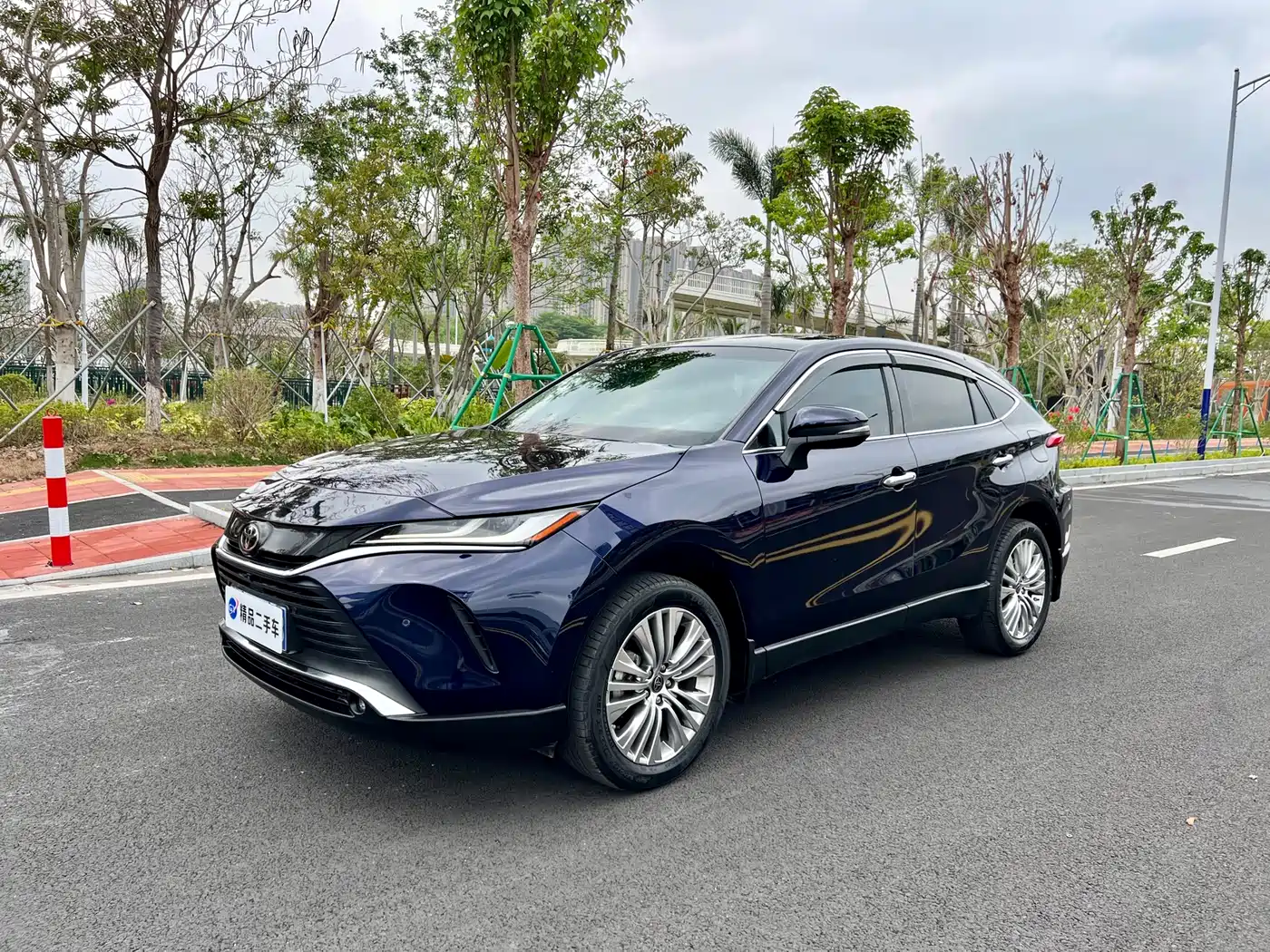 Toyota Lingfang HARRIER 2022 2.0L CVT 2WD Premium Edition фото 24