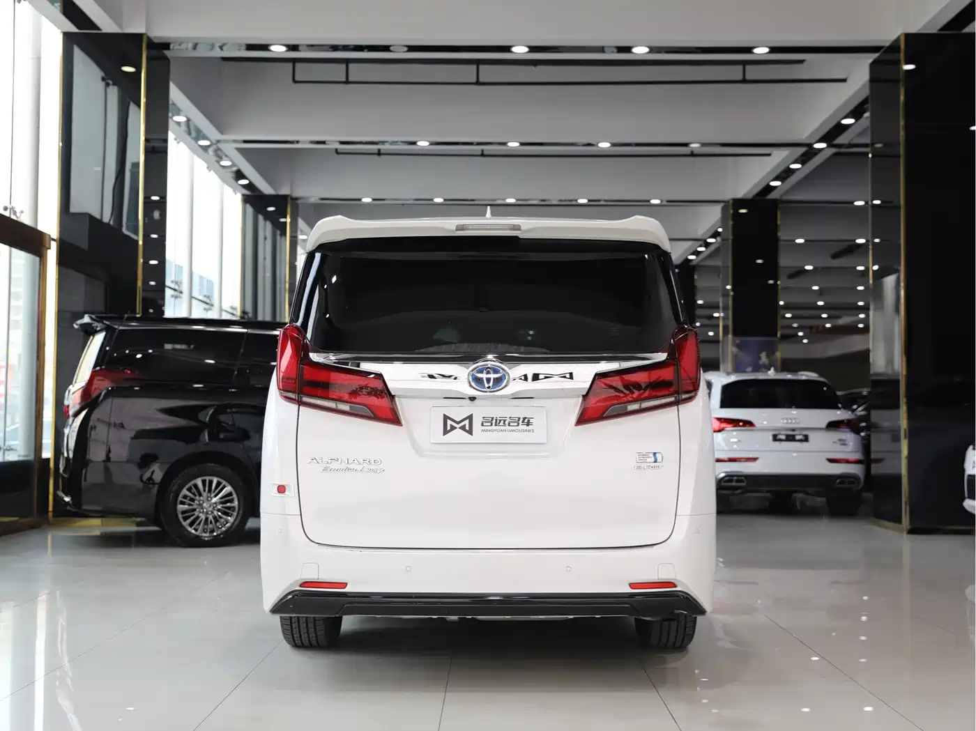 Toyota Alphard 2020 Hybrid 2.5L Premium Edition фото 16