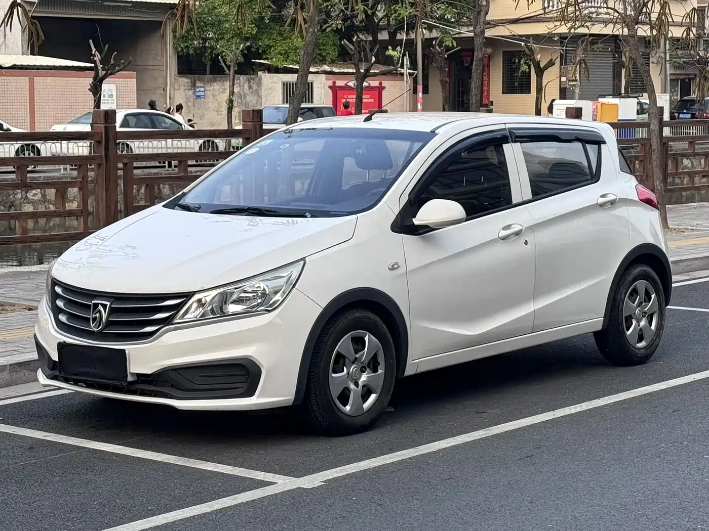 BAOJUN 310