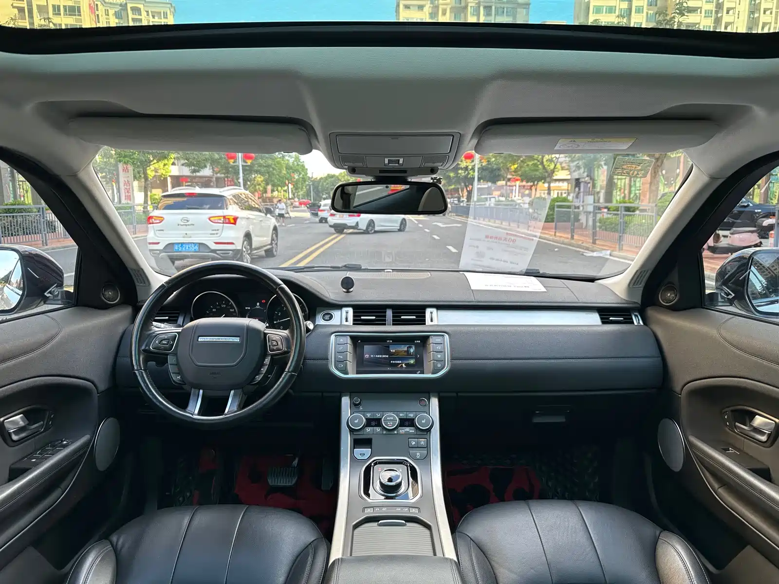 Photo 20 - Land Rover Range Rover Evoque