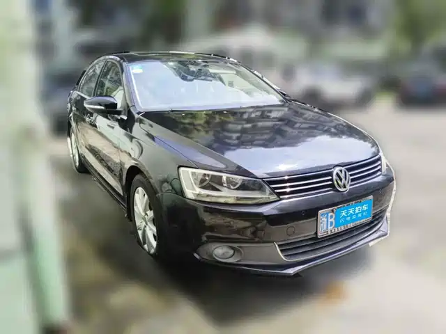 Volkswagen Sagitar 2012 1.4TSI Automatic Luxury — фото 3
