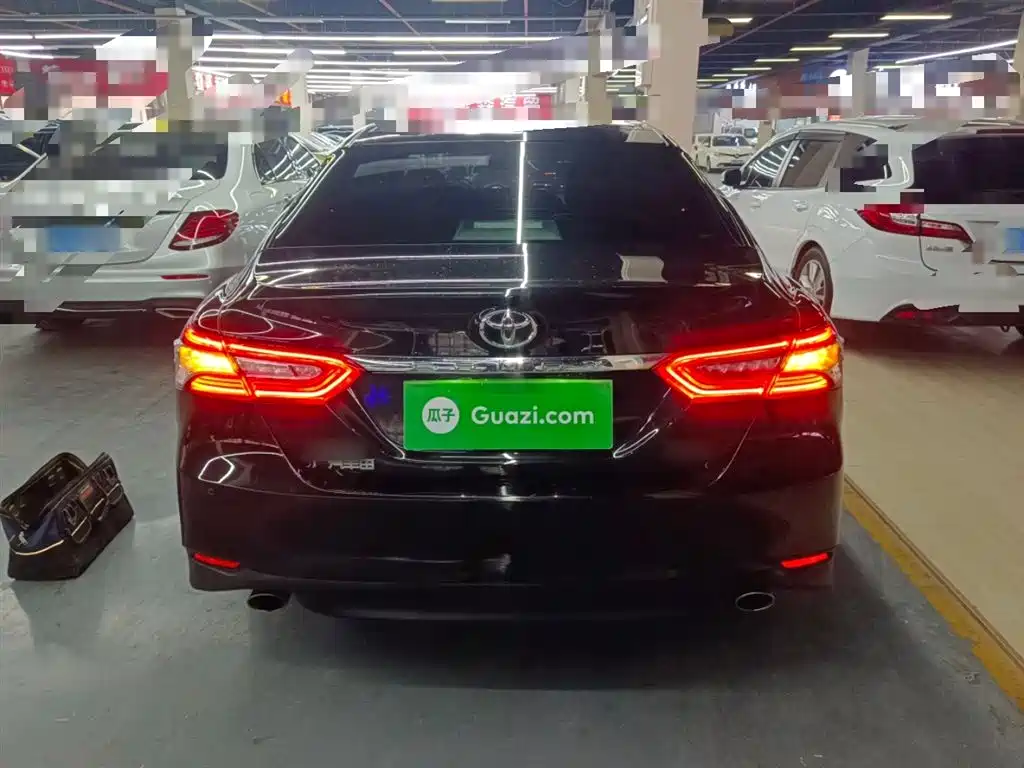 Toyota Camry 2018 2.5G Luxury Edition фото 4