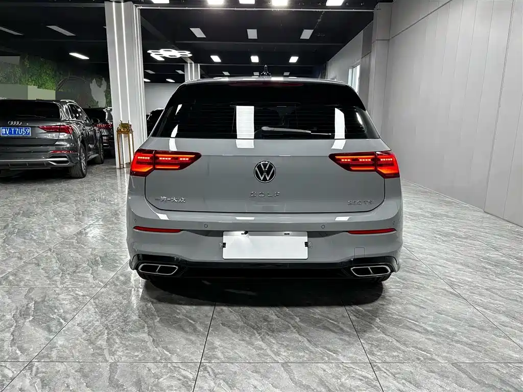 Volkswagen Golf 2023 Facelift 280TSI DSG R-Line Lite фото 5