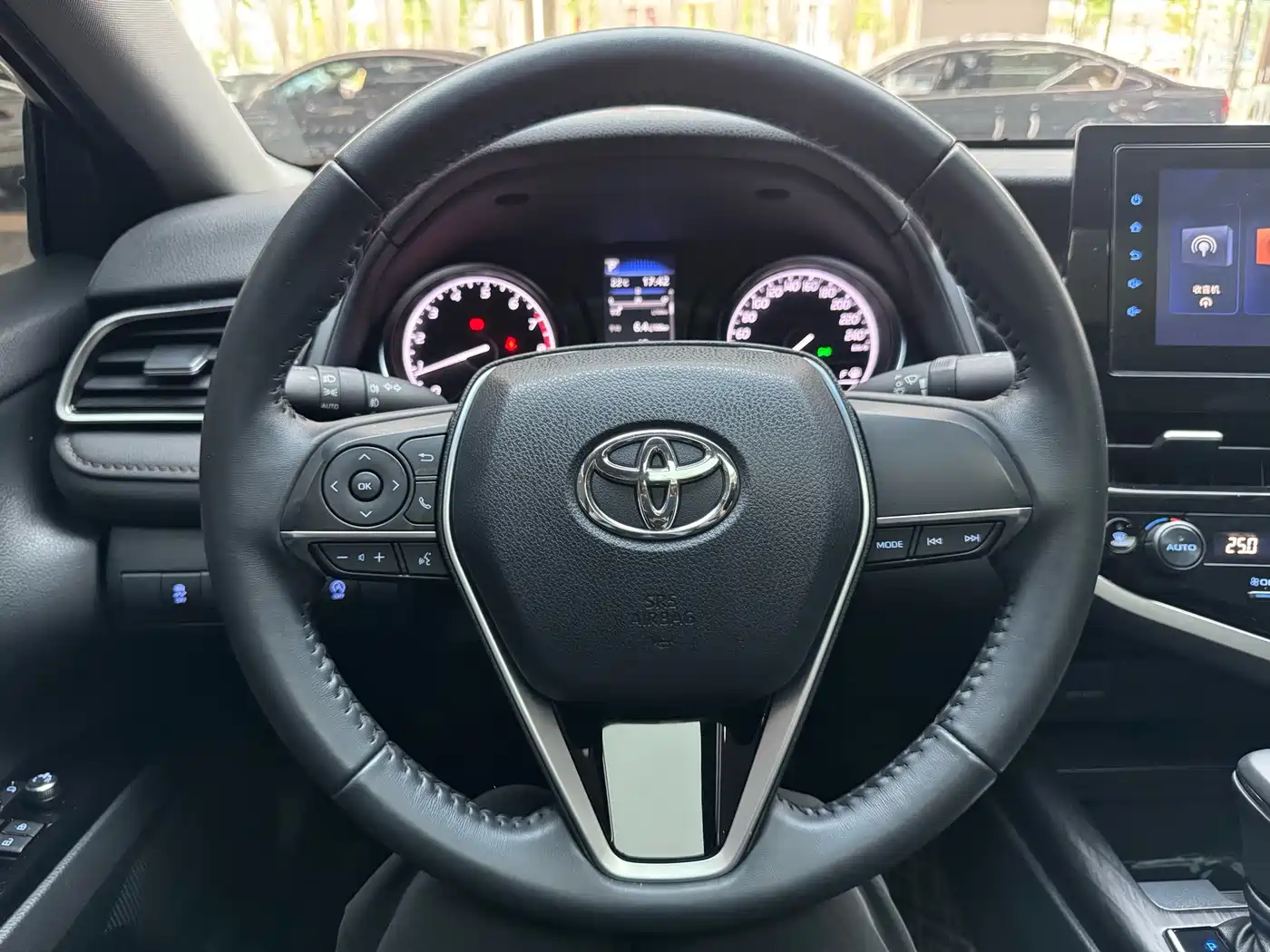 Toyota Camry 2023 2.0GVP Leading Edition фото 26