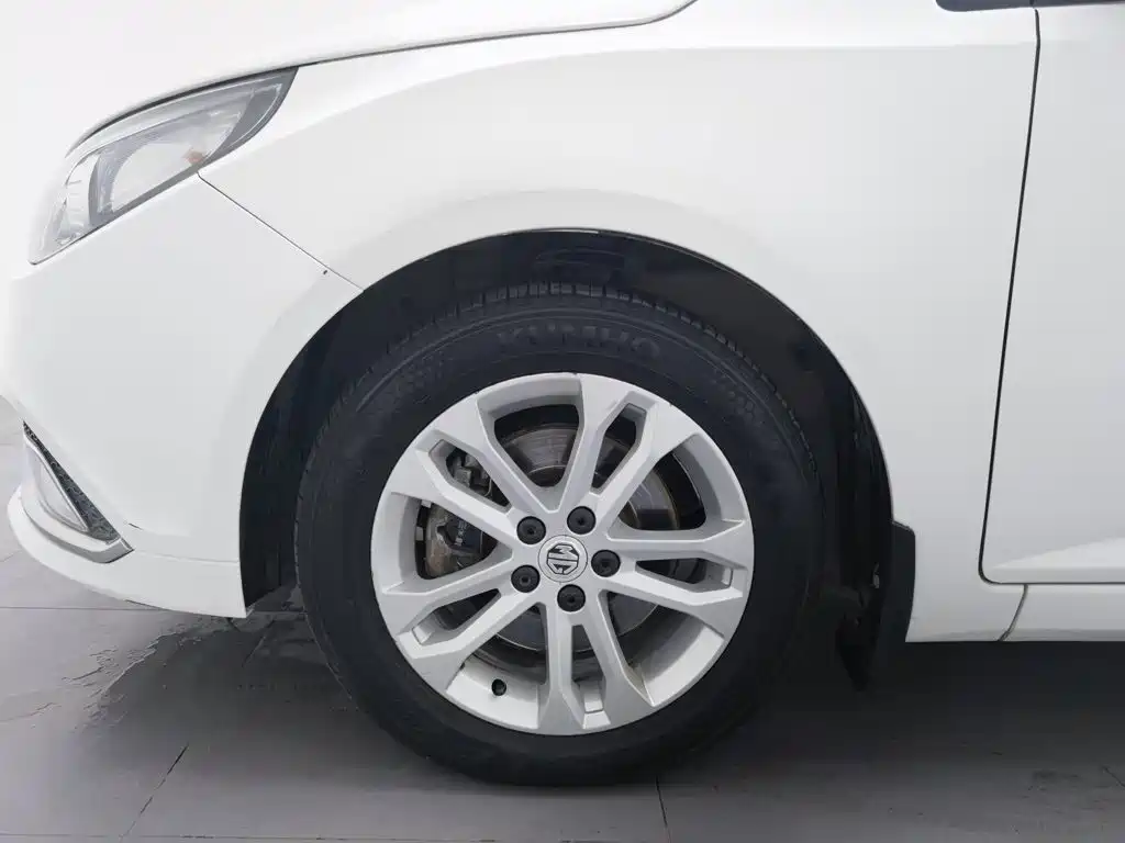 MG MG5 2014 2014 1.5T Automatic Luxury