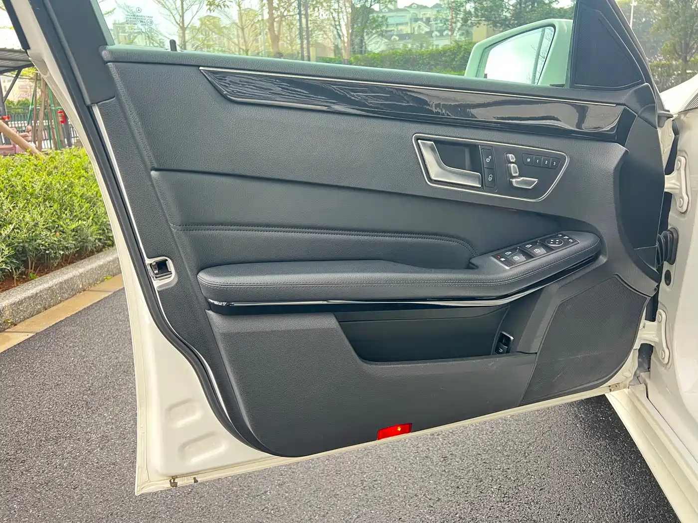 Mercedes-Benz E-Class 2015 Facelift E 260 L Sport фото 23