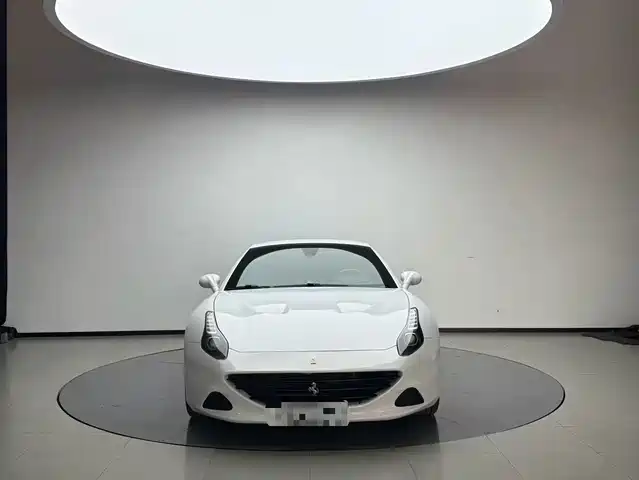 Ferrari California T 2015 3.9T Standard