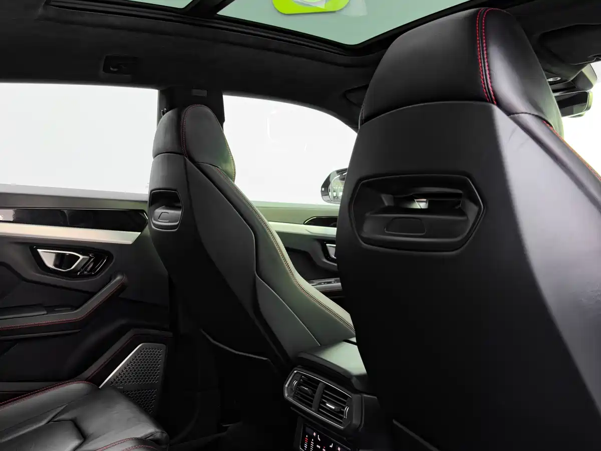 Lamborghini Urus 2021 4.0T V8 фото 32
