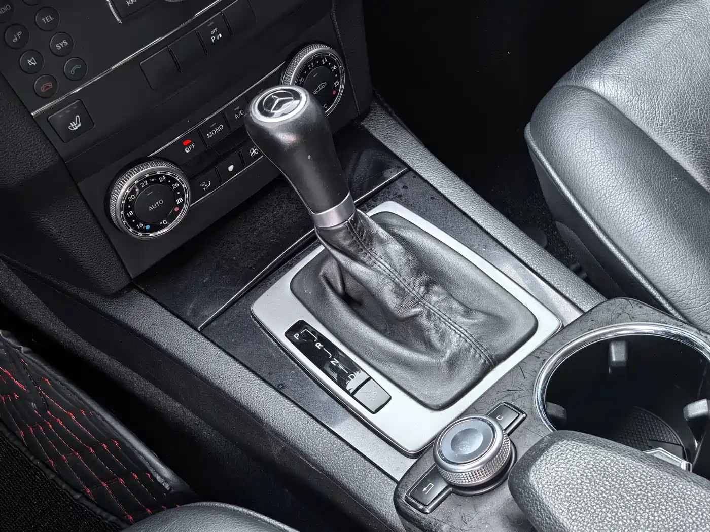 Mercedes-Benz GLK-Class (Import) 2010 GLK 300 4MATIC Fashion фото 16