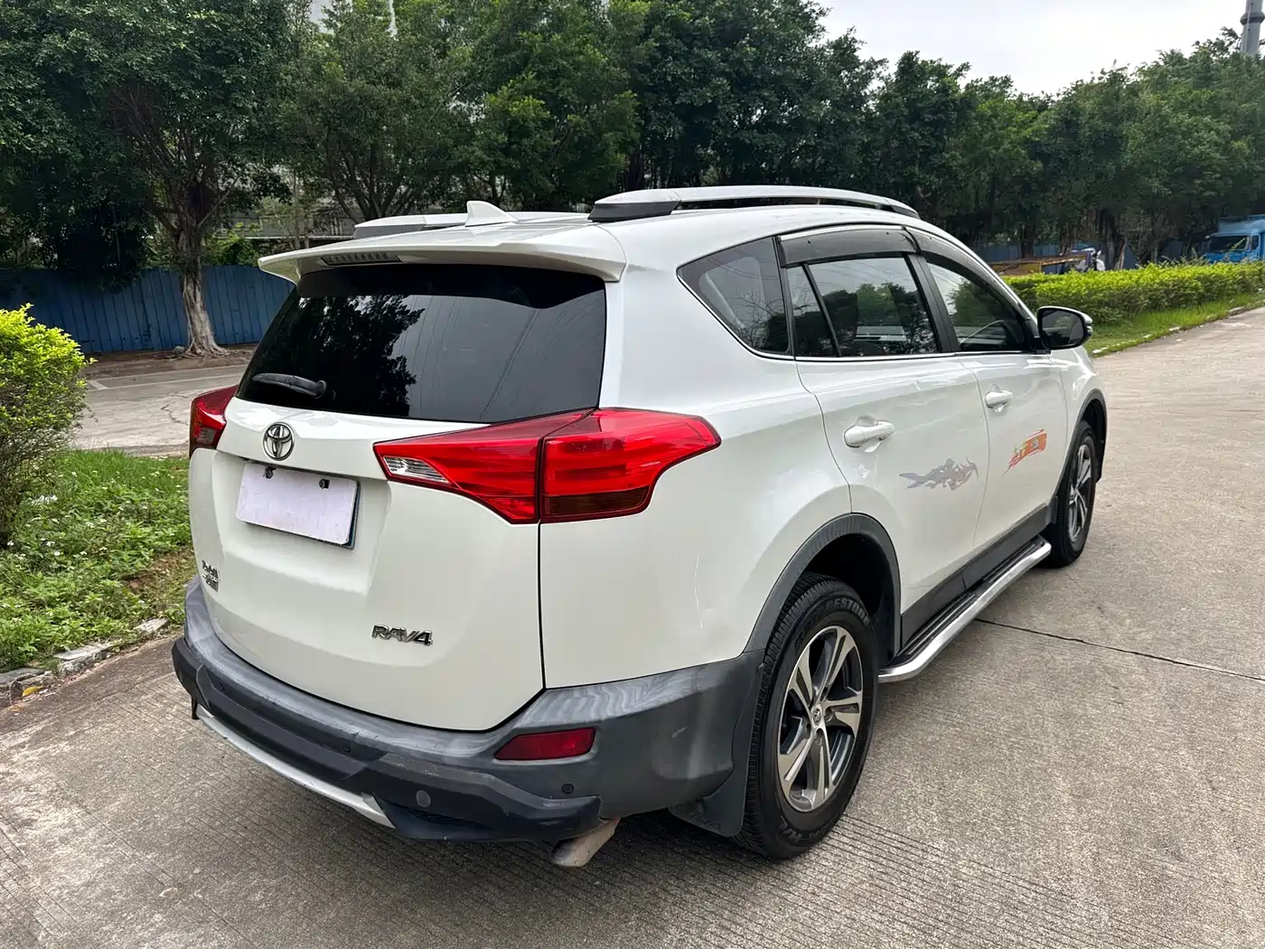 Toyota RAV4 Rongfang 2015 2.0L CVT 2WD Trend Edition фото 4