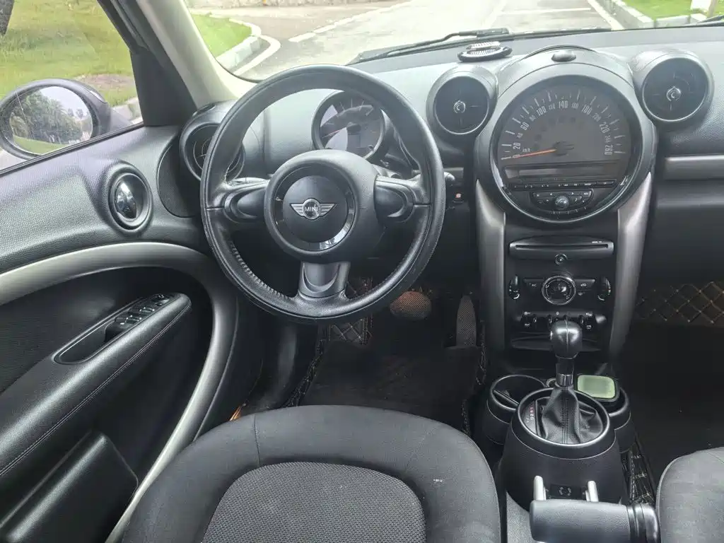 MINI COUNTRYMAN 2014 2014 1.6L ONE