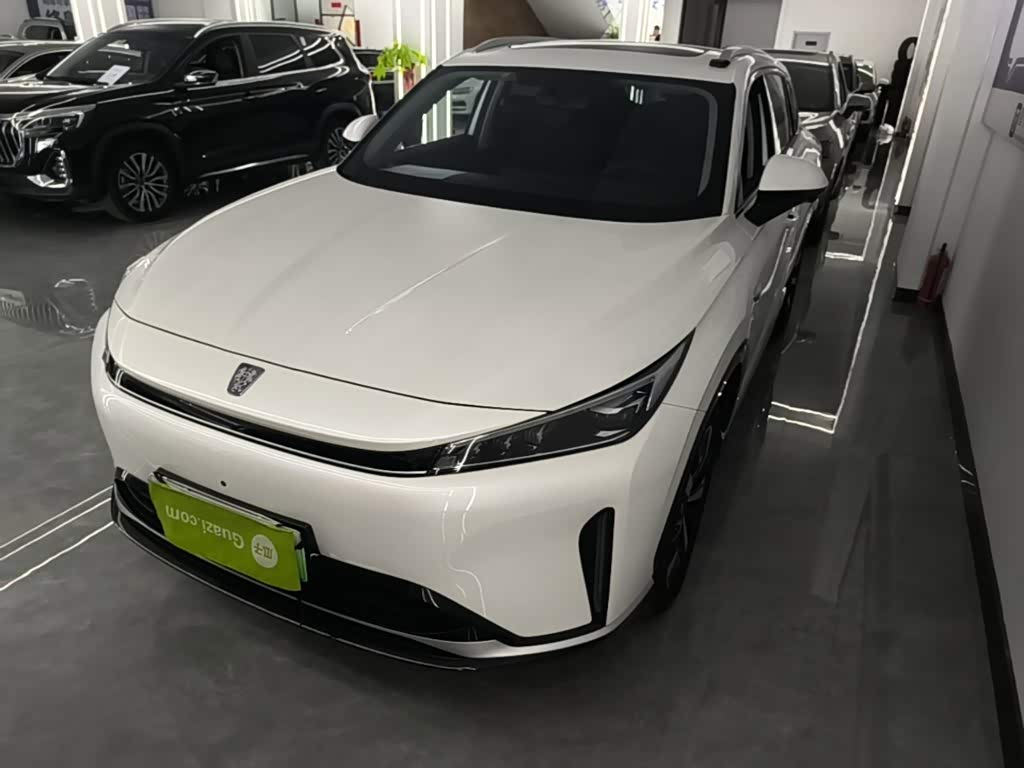 Roewe D5X DMH