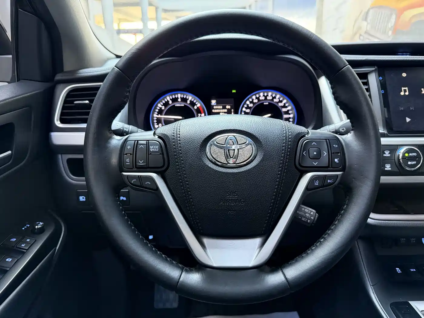 Toyota Highlander 2018 2.0T 4WD Luxury 7-seater (China V) фото 8