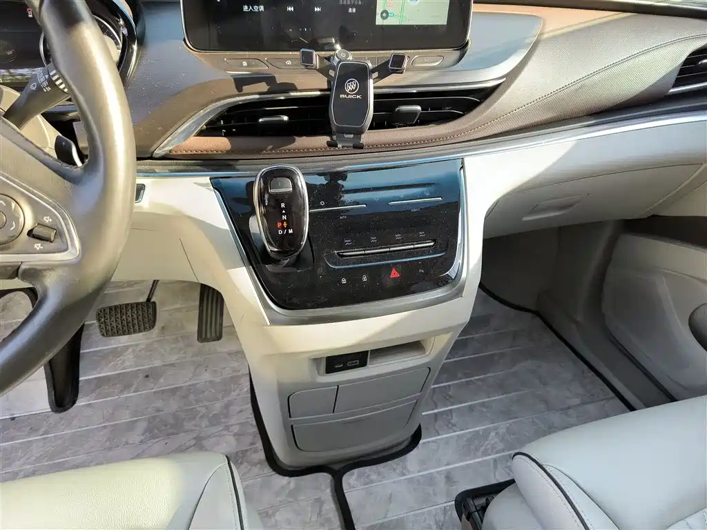 Buick GL8 2021 Land Business Class 652T Luxury фото 14