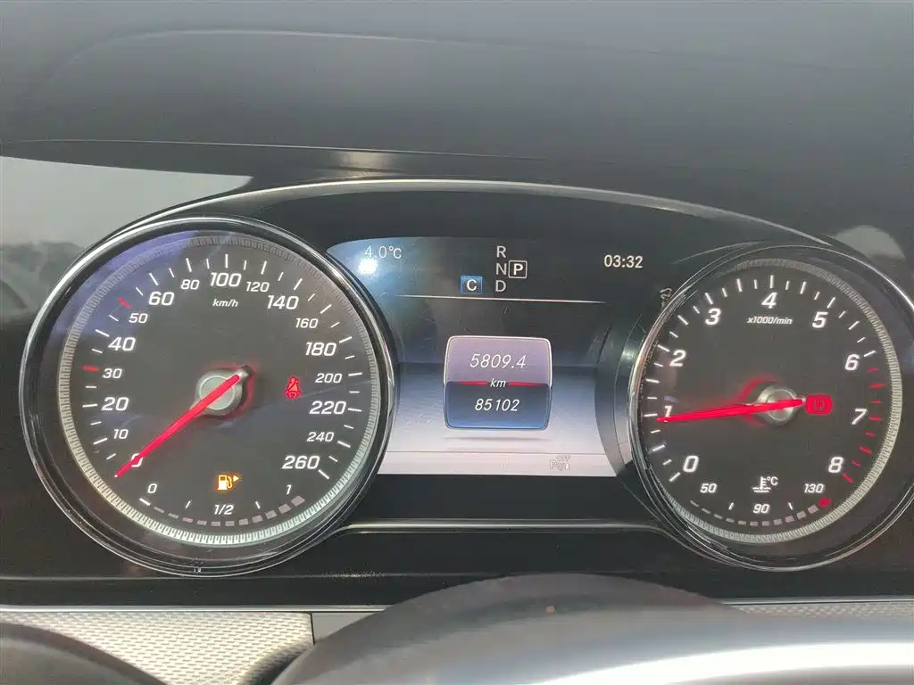 Mercedes-Benz E-Class 2017 E 200 Sport 4MATIC фото 8