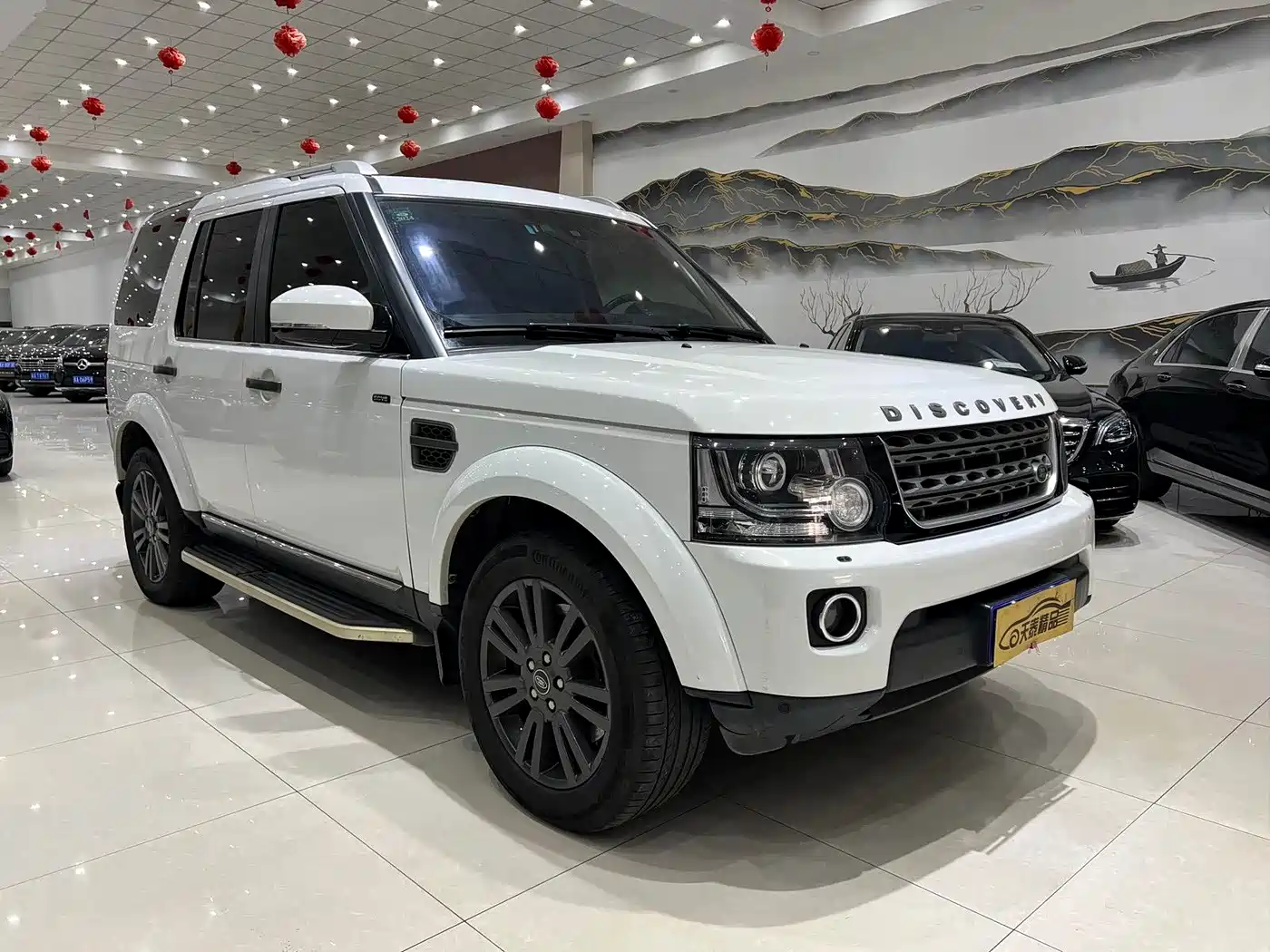 Land Rover Discovery 2016 3.0 SC Black Edition SE фото 3