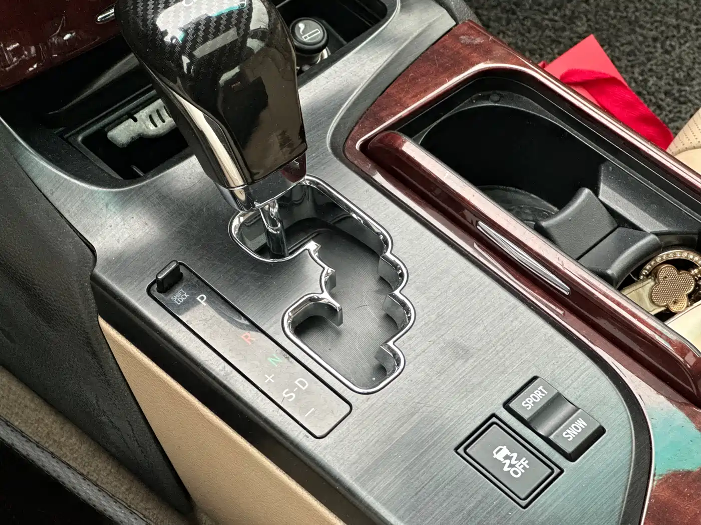 Toyota Crown 2011 2.5L Royal Leather Sunroof Special Edition фото 16