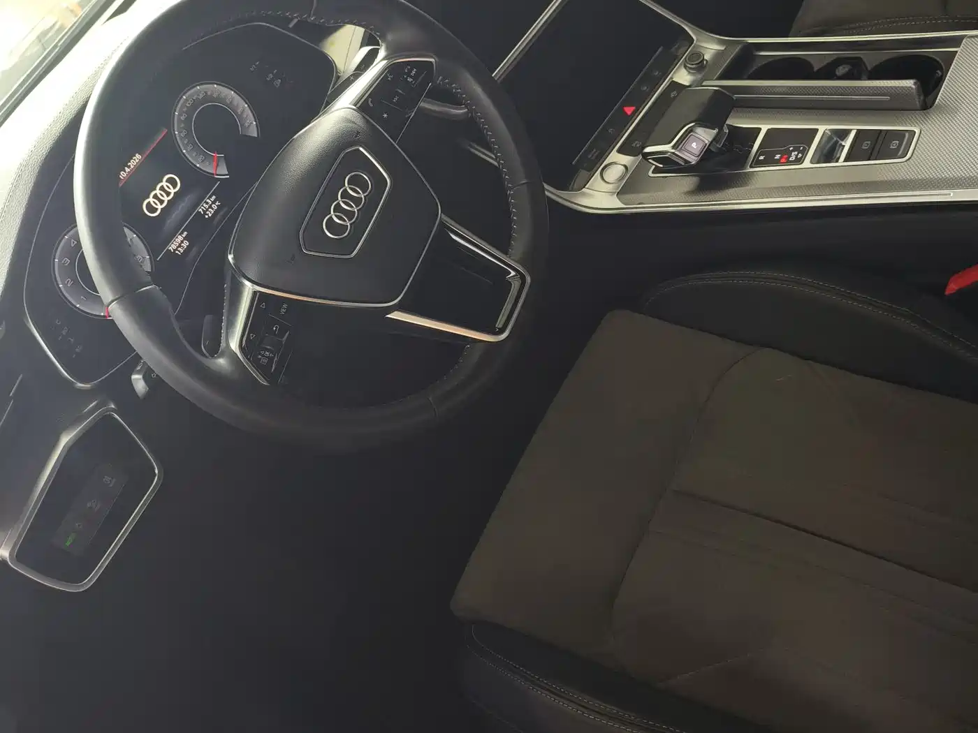 Audi A6L 2020 40 TFSI Luxury Dynamic фото 6